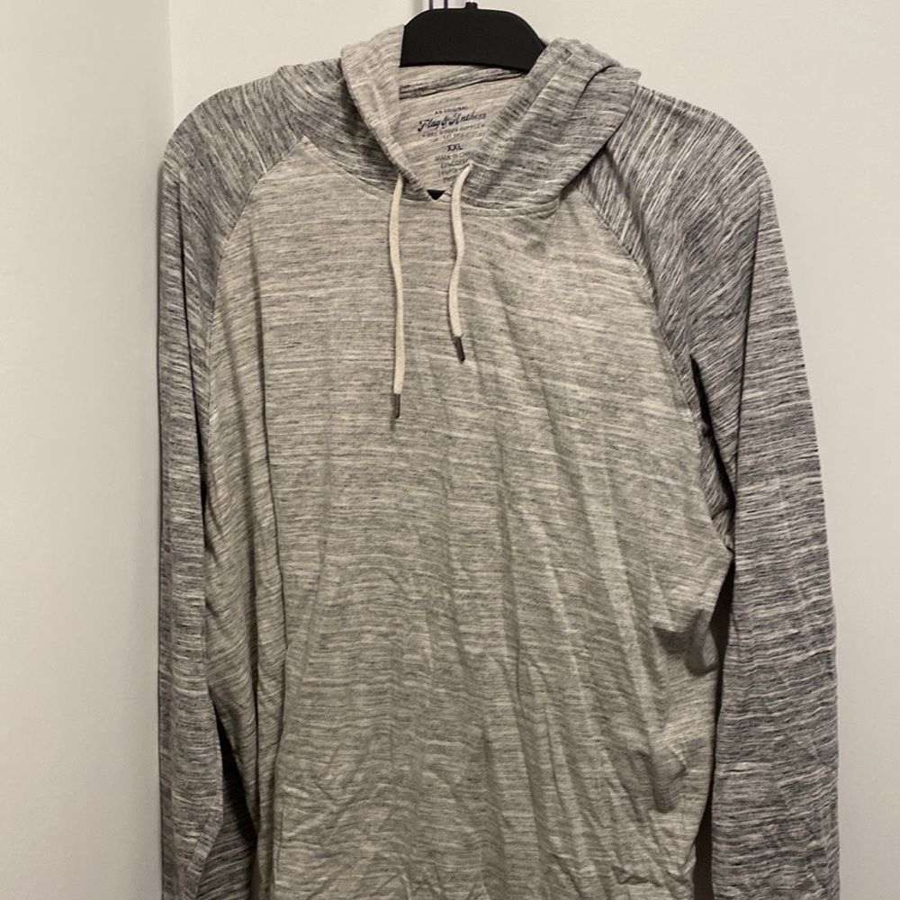 *SALE* Tshirt hoodie. Long sleeves. XXL by Flag & Anthem.
